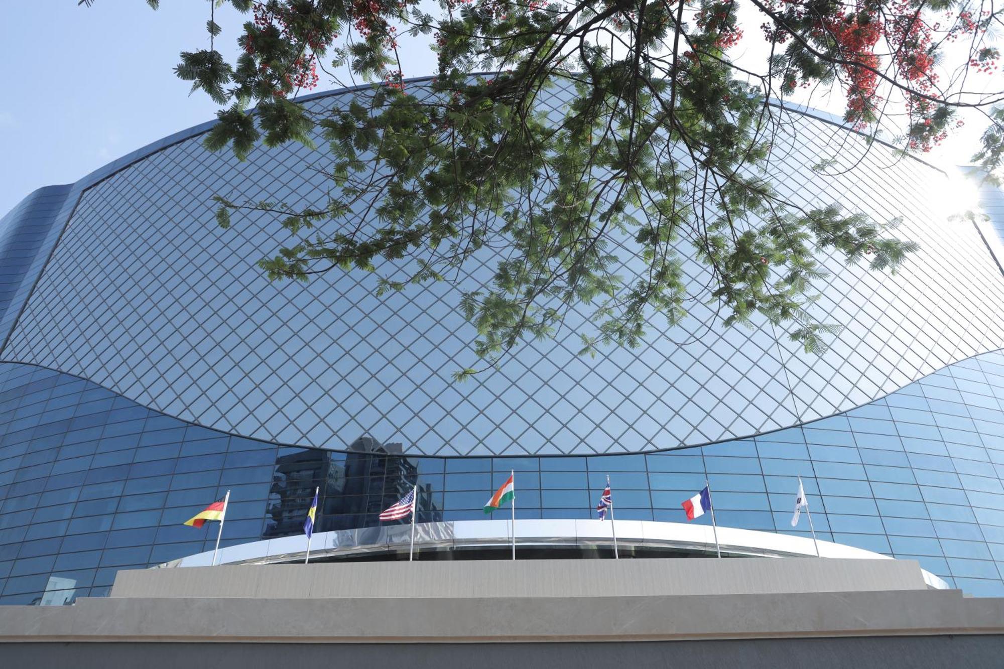 The World Surat Hotel Exterior photo